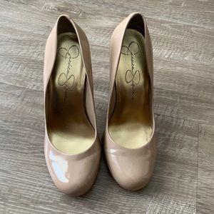 Beautiful nude pumps